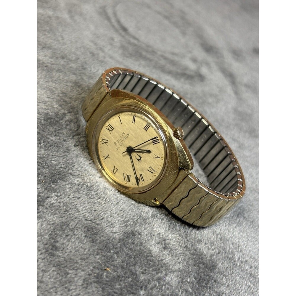 Vintage Accutron 2180 Bulova Wristwatch, Speidel Band Needs Work